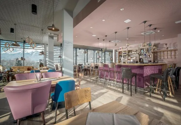 Sky Lounge